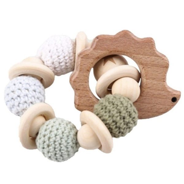 Beißring aus Holz und gehäkelte Wolle, in Geschenktüte - IGEL, HASE oder BÄR   Mordedor para bebé, de madera orgánica y lana crochet, en bolsa de regalo - ERIZO, CONEJO u OSO Online Sale